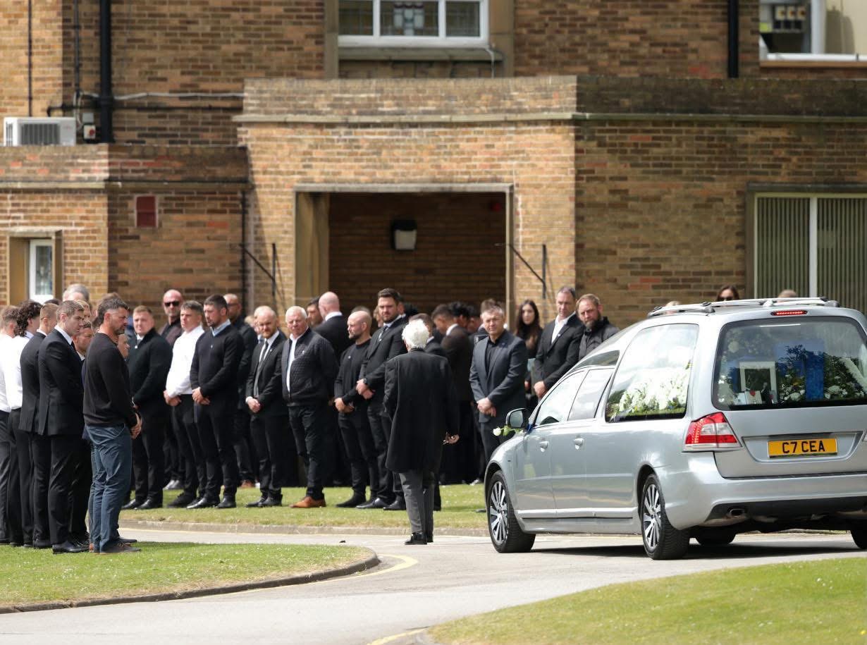 GOODBYE LEGEND  The beloved star has died, leaving the world in shock. Fans from all over have gathered to say their final goodbyes