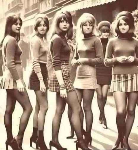 How many people can see what is special about this photo? Look closely and brace yourself for the unexpected twist…