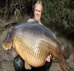 He caught and took home a huge carp. When he gutted the fish, he was extremely scared! What did he find inside