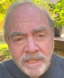 Latest Neil Diamond Has Finally Accepted His Parkinson’s Disease Diagnosis