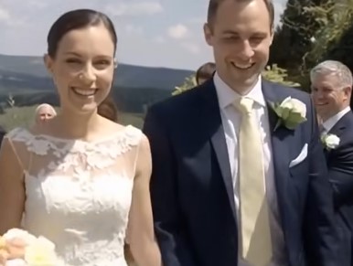 3 Unforgettable Wedding Moments That Left Everyone Speechless