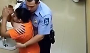 The policeman was taken away and forgot that there was a camera when he ……