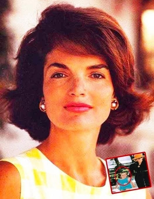 Jacqueline Kennedy’s granddaughter is all grown up and she’s a living tribute to her beloved grandmother.The Harvard graduate not only shares her grandmother’s love for the arts, she looks so much like her I had to do a double take…Check 1st comment ❤️