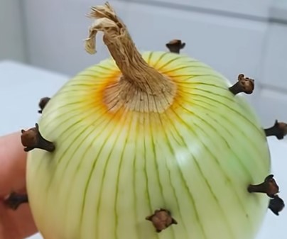 A Simple Kitchen Ritual That Elevates Every Dish