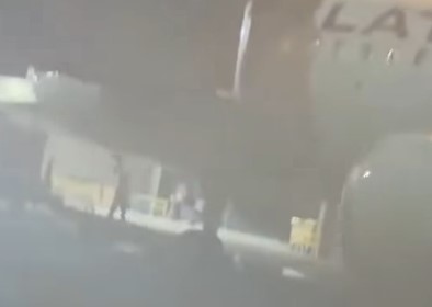 Passengers Started Screaming as Smoke Filled the Cabin — What Happened Next Shocked Everyone