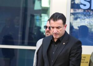 Kryebashkiaku Veliaj nuk paraqitet në seancën gjyqësore!